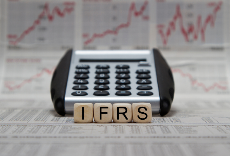 Új IFRS a láthatáron: az IFRS 19 - Biróné Zeller Judit